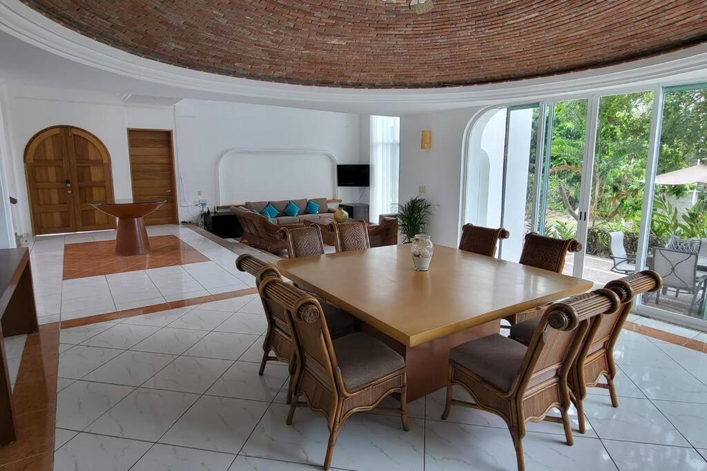 Villa Martha Garza Blanca - Heated Pool, Chef & Full Staff Included Puerto Vallarta Exterior foto