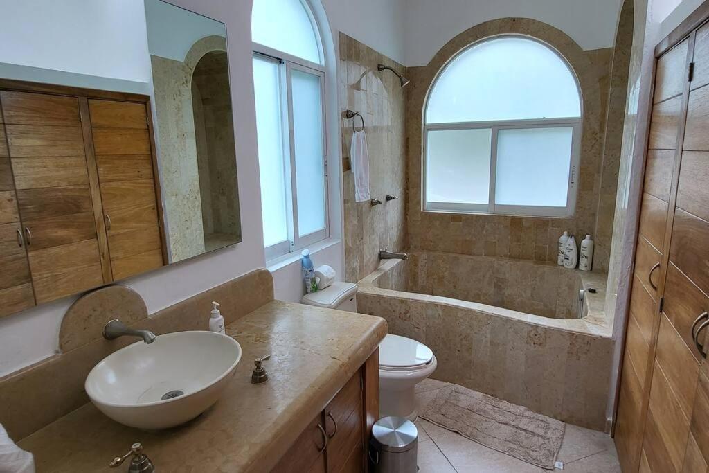 Villa Martha Garza Blanca - Heated Pool, Chef & Full Staff Included Puerto Vallarta Exterior foto